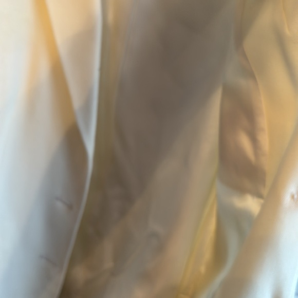 Beautiful Lauren blazer. - Picture 6 of 6